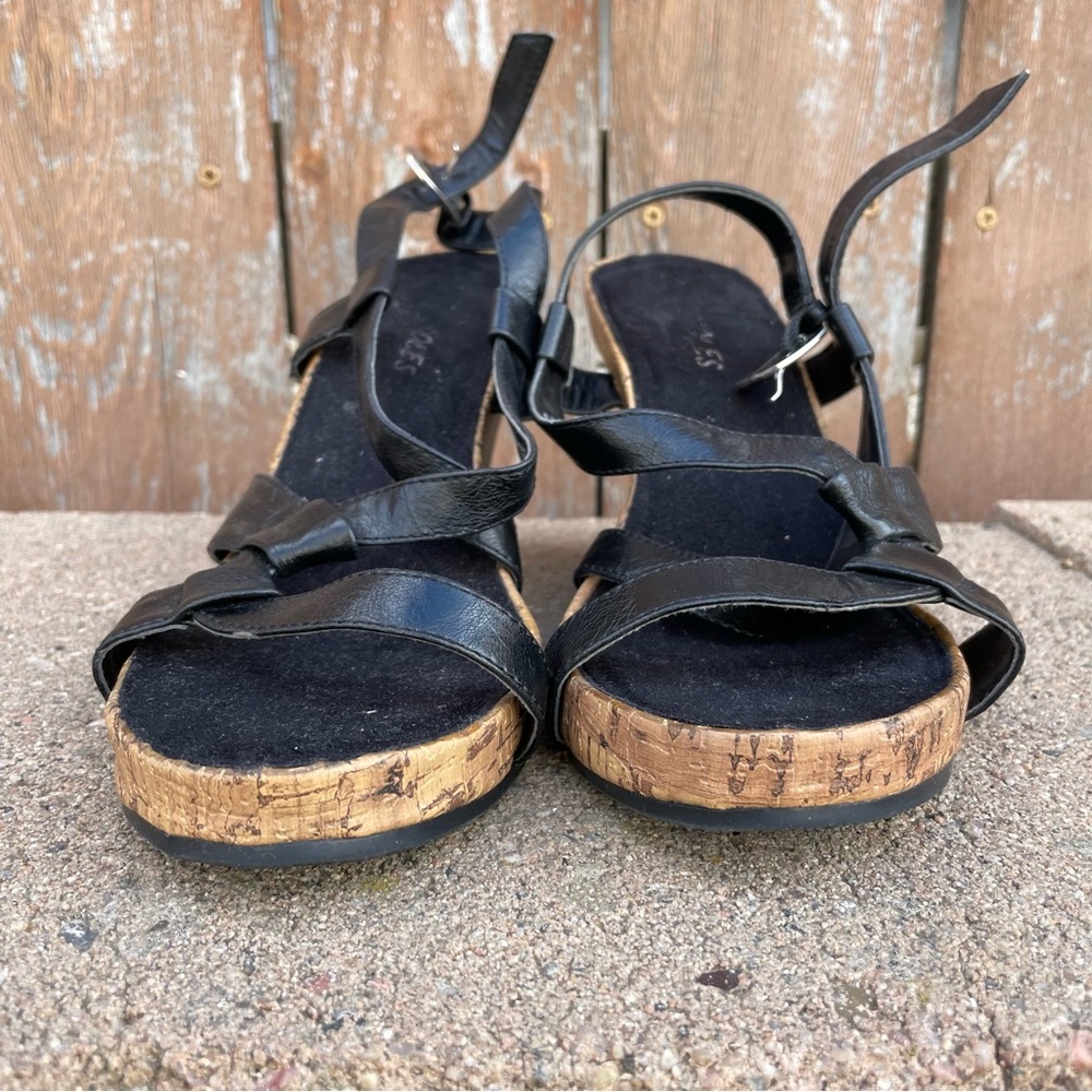 AEROSOLES Women’s Summer Plush Black Brown Strappy Wedge Sandal Size 7.5 - Picture 3 of 9
